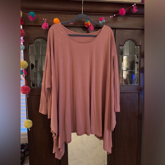 Tops - Women’s plus size top
